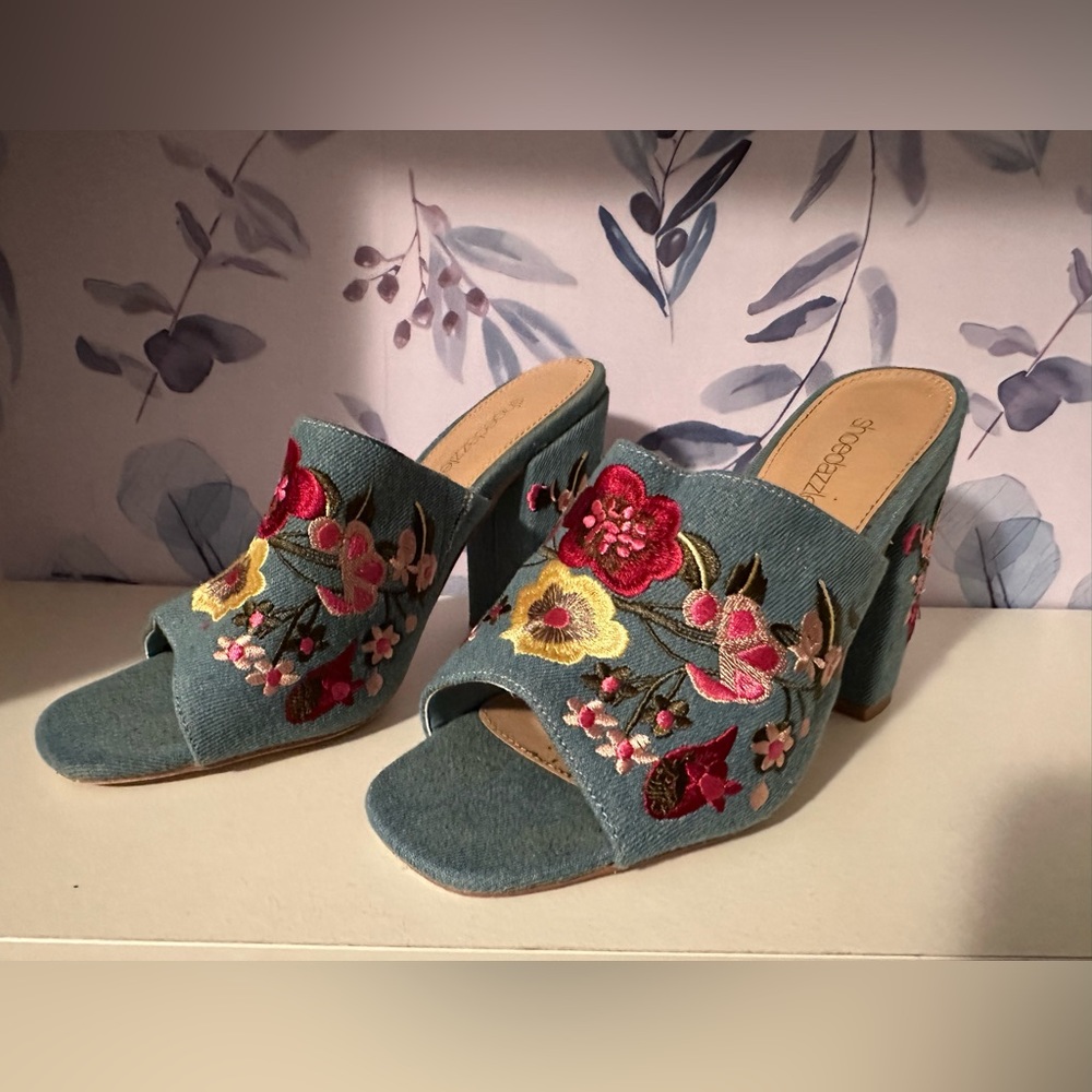 Flower jean sandals